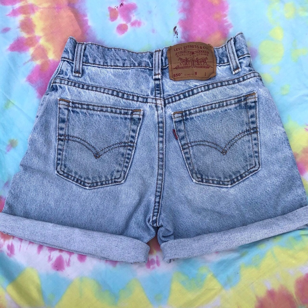 90s Vintage Levi’s 550 relaxed fit Jean shorts